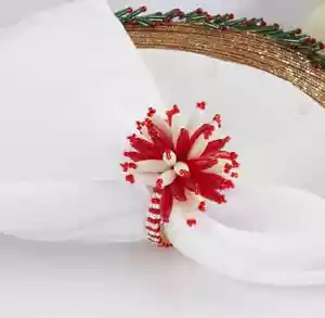 Juego de 4 servilleteros con cuentas rojas y blancas - Imagen 1 de 2