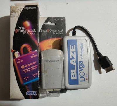 Sega Dreamcast MK-50154Jump Pack, adaptador RF y Blaze VGA. Foto 1 de 2