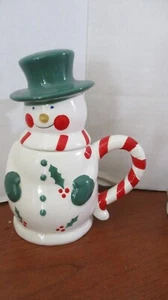 TEMP-TATIONS ~ MUÑECO DE NIEVE de cerámica de 12 OZ con BUFANDA ROJA Y SOMBRERO VERDE TAZA DE 2 PIEZAS - Imagen 1 de 6