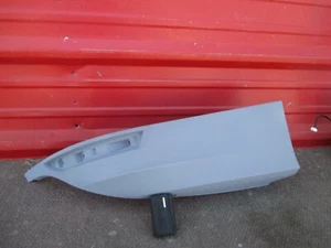 PARAGOLPES TRASERO VW JETTA ALERÓN TRASERO DEBAJO DE LA CARROCERÍA LABIO DERECHO OEM 5C5071610B - Imagen 1 de 5