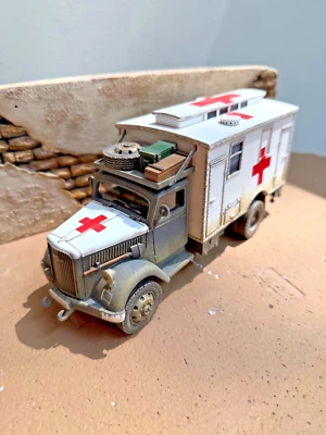 Camión ambulancia retirado 1/30 KING & COUNTRY # WS258 alemán Segunda Guerra Mundial con original Caja Foto 1 de 4