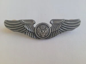 Fuerza Aérea de los Estados Unidos 3" alistados alas miembro de la tripulación aérea réplica pin de solapa insignia de la USAF - Imagen 1 de 3