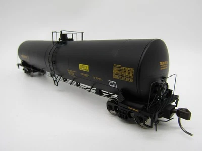 Atlas HO Trinity 25,500 Gallon Tank Car - TEIX (Transportation Equipment) 25116 - Image 1 of 2