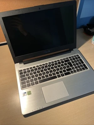 Portatile ASUS - Immagine 1 di 4