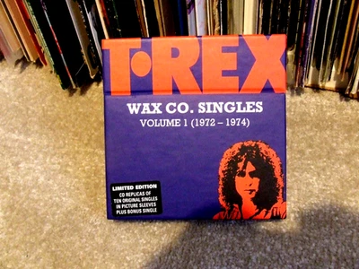 T REX CD SINGLES  BOX SET  VOL 1 BLUE CASE 1972-74 - Image 1 of 3