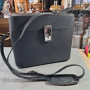 Vintage Black Camera Hard Case with Red Lining. Removeable Tray for 35mm Camera - Picture 1 of 16
