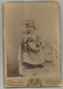 Photo Cabinet-portrait Vysotsky Kyiv Girl Stuffed pigeon Dead bird Creepy VTG - Picture 1 of 2