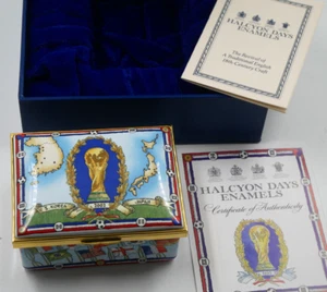 CAJA ESMALTADA HALCYON DAYS 2002 WORD CUP S COREA Y JAPÓN CAJA Y CERTIFICADO FÚTBOL - Imagen 1 de 11
