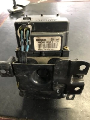 2000-2004 Toyota Avalon ABS Anti-Lock Brake Pump Assembly With Skid Control OEM Foto 1 de 4