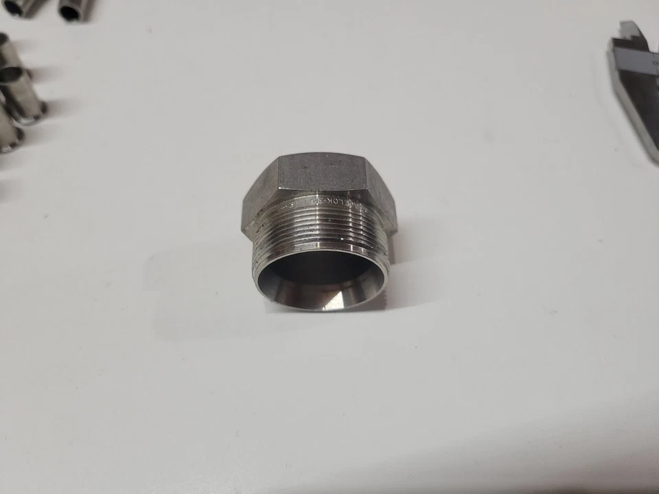 Swagelok 1" tubeOD Compression Cap  Stainless Steel (no nut or Ferrule)(5 PACK) - Image 1 of 4