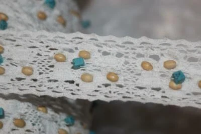 5 yardas algodón blanco cluny ribete no elástico bronceado turquesa cuentas 1,5" ancho Foto 1 de 2