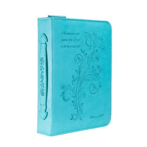 A Woman Who Fears XL Bible Cover, Extra-Large, Multicolor - Imagen 1 de 6