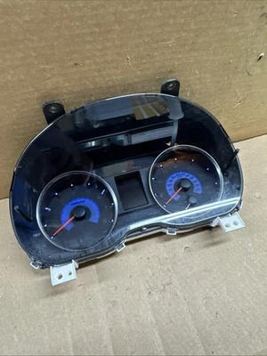 2014 2015 Subaru XV Crosstrek Hybrid Speedometer Cluster Guage OEM B142 - Image 1 of 4