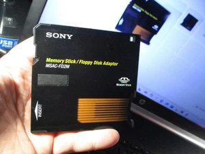 Sony Memory Stick/Floppy Disk Adaptor MSAC-FD2M - Picture 1 of 5