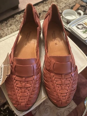 NWT Huaraches Women's Bearpaw Brown Leather Sandals Womens Size 10 - Image 1 of 4