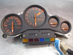 HONDA VF1000 VF1000F DASHBORD COCKPIT SPEEDOMETER - Imagen 1 de 3