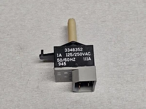 Interruttore comando lavatrice Whirlpool 3348352 - Foto 1 di 5