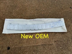 Cubierta protectora de parachoques trasero Mercedes GLK 2011-2015 2048850411 nuevo fabricante de equipos originales - Imagen 1 de 5