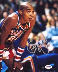 Fred Curly Neal SIGNIERTES 8x10 Foto # 22 Harlem Globetrotter PSA/DNA HANDSIGNIERT - Bild 1 von 1
