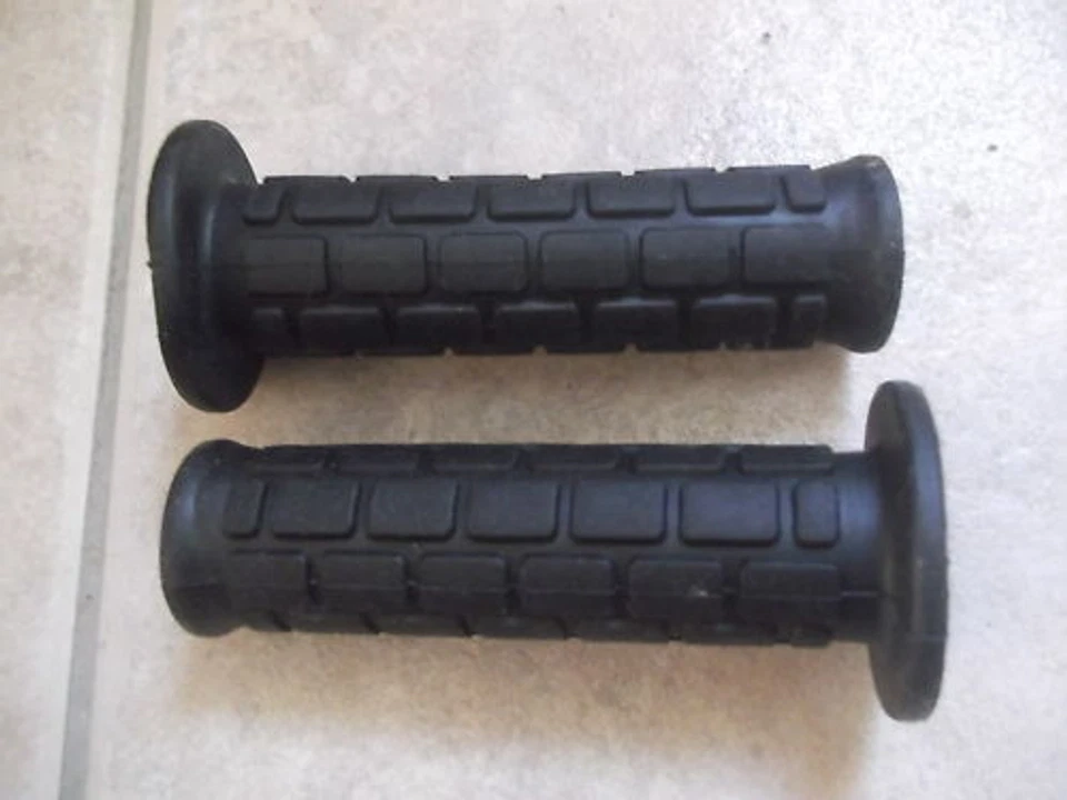 HANDLEBAR GRIPS PAIR LEM KIDS MOTOCROSS AUTO ETC SOFT MAGURA STYLE - Image 1 of 1