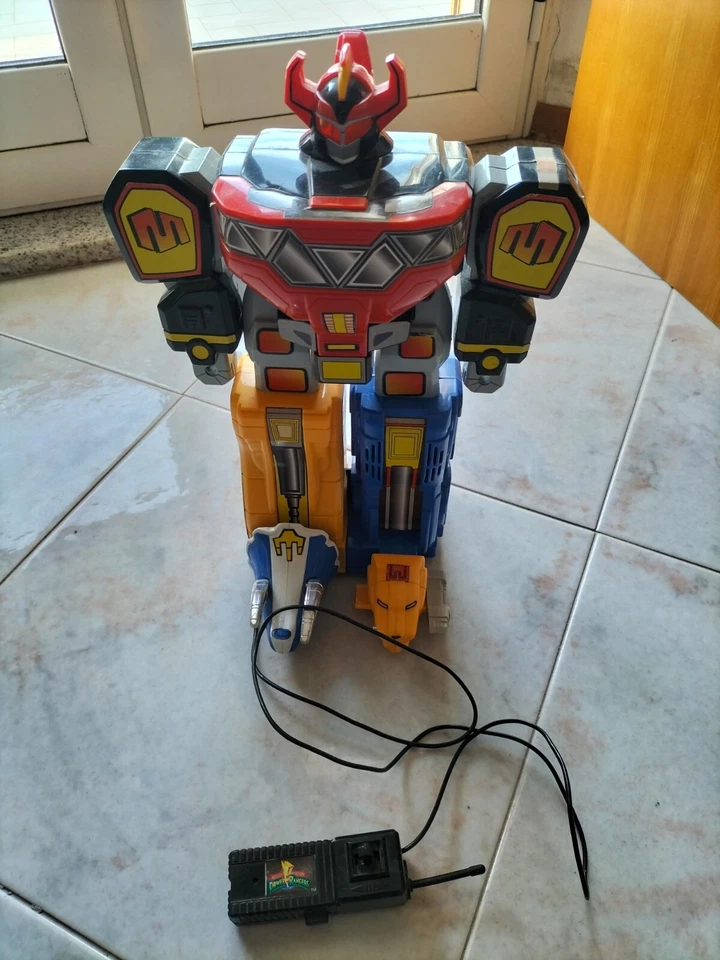 robot vintage power ranger - Immagine 1 di 1