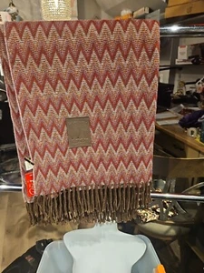 100 Percent Alpaca Chevron Style Zig Zag Blanket - Picture 1 of 4