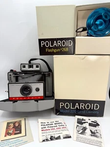 Cámara terrestre Polaroid modelo 220 vintage con flash pistola 268 flash en cajas originales - Imagen 1 de 24