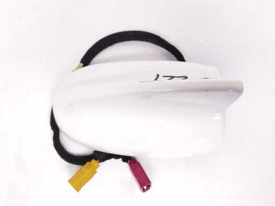 Antena de techo de radio Dodge Charger 2017-2022 - blanca 68281281Aa *tiene rasguños Foto 1 de 4