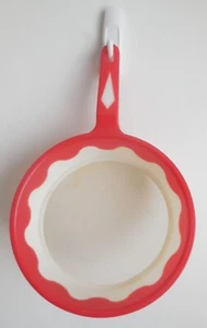 Kitschy Retro Kitchen Red & White Plastic Colander 7" Strainer - Picture 1 of 7