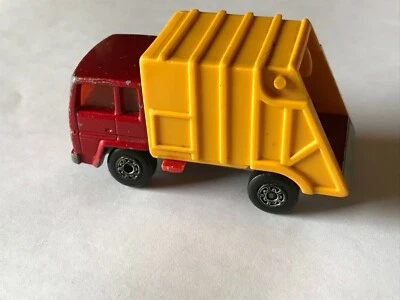 MATCHBOX SUPERFAST REFUSE TRUCK N 36 1973 - Immagine 1 di 4