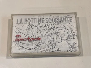 LA BOTTINE SOURIANTE EN SPECTACLE Tape Cassette Musicor Canada - Picture 1 of 3