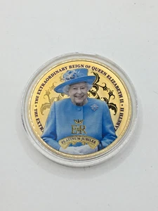 2022 Platin Jubiläum Gedenkmünze Krone QEII ummantelt 4,5 cm Durchmesser CN1 P46 - Bild 1 von 8