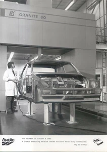 Austin Metro Factory Press Photo 9799/1 Body Measuring - Picture 1 of 1