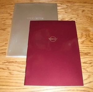 Original 1993 Chevrolet Corvette Deluxe Sales Brochure w Envelope 93 Chevy Vette - Picture 1 of 2