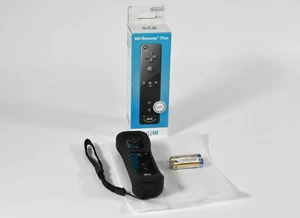 Mando original Nintendo Wii Remote Plus RVL-036, negro, embalaje original - Imagen 1 de 4