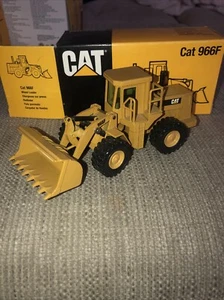 PALA GOMMATA CATERPILLAR 966F MODELLO NZG MODELLO 237 SCALA 1:50 COME NUOVA CON SCATOLA - Foto 1 di 7