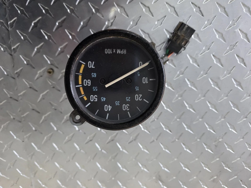 Jeep Wrangler YJ 87-91 OEM 6 cilindros tacômetro medidor RPM painel FRETE GRÁTIS - Imagem 1 de 4