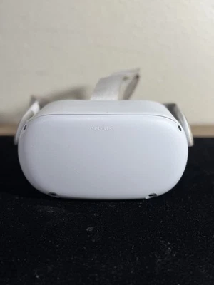 Oculus Meta Quest 2 Virtual Reality Headset 64GB White (For Parts or repair)  - Image 1 of 4