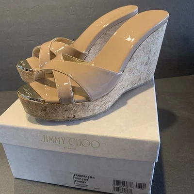Jimmy Choo Pandora Beige Charol Corcho Cuña Tacón/Sandalia Nuevo en Caja 38.5 Sin Cordones Foto 1 de 4