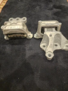 2020-2024 Cadillac XT5 XT6 3.6L AWD auto motor mount 2 pair LH.RH - Picture 1 of 3