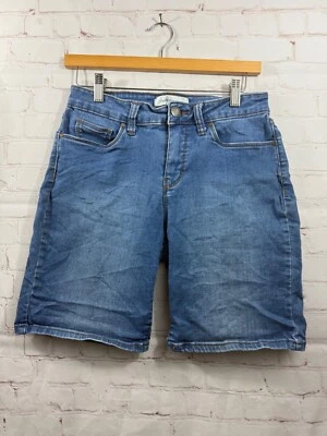 Croft & Barrow Jean Shorts Womens Size 6 Denim Stretch Casual - Image 1 of 4