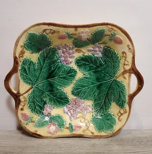 Antique Wedgewood Majolica Strawberry Grape Leaf Server Tray Plate Staple Repair - Picture 1 of 14