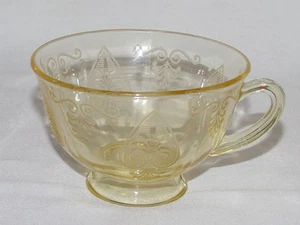 PERFECT Vintage Yellow Fostoria "TROJAN" Etched Footed CUP ONLY! - Picture 1 of 2