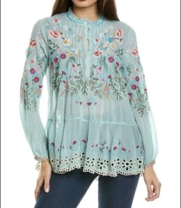 Johnny Was hellblaue bestickte Bluse Knopfleiste L - neu mit Etikett - 171 H UVP $ 393 - Bild 1 von 3