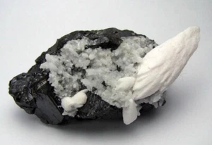 MANGANOAN CALCITE CRYSTALS, TETRAHEDRITES & QUARTZS - PERÚ.....RACRACANCHA MINE - Picture 1 of 12
