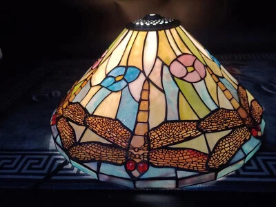 Reproducción antigua pantalla Tiffany (exenta de impuestos EE. UU.) Foto 1 de 4