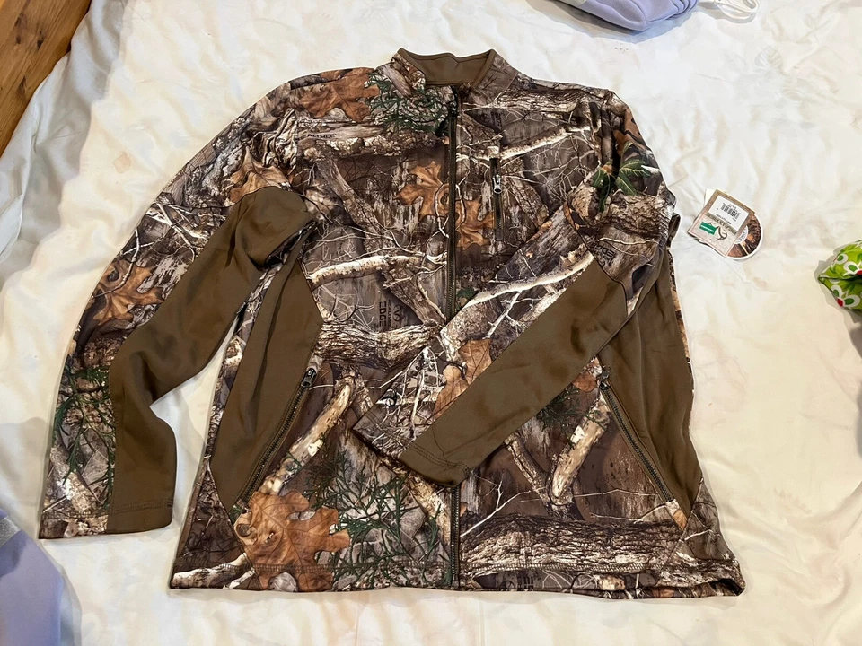 Men’s Size M Realtree L/S Jacket - Image 1 of 1