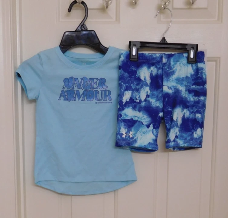 Nuevo con etiquetas Conjunto de 2 piezas Under Armour Azul Brillante Logo Top y Pantalones Cortos Estampado talla 4 5 6 o 6x Foto 1 de 1