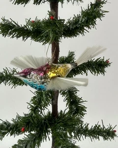 2040/25 1x alter Weihnachtsschmuck Christbaumschmuck Vogel mit Flügel zum Hängen - Picture 1 of 7