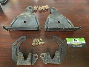 Se adapta a soportes y pernos de montaje de asiento trasero plegable OEM para Jeep Wrangler TJ 97-02 - Imagen 1 de 5